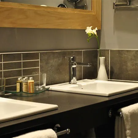 Domaine De L'espal Hotel Meursac