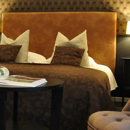 Hotel Domaine De L'espal *